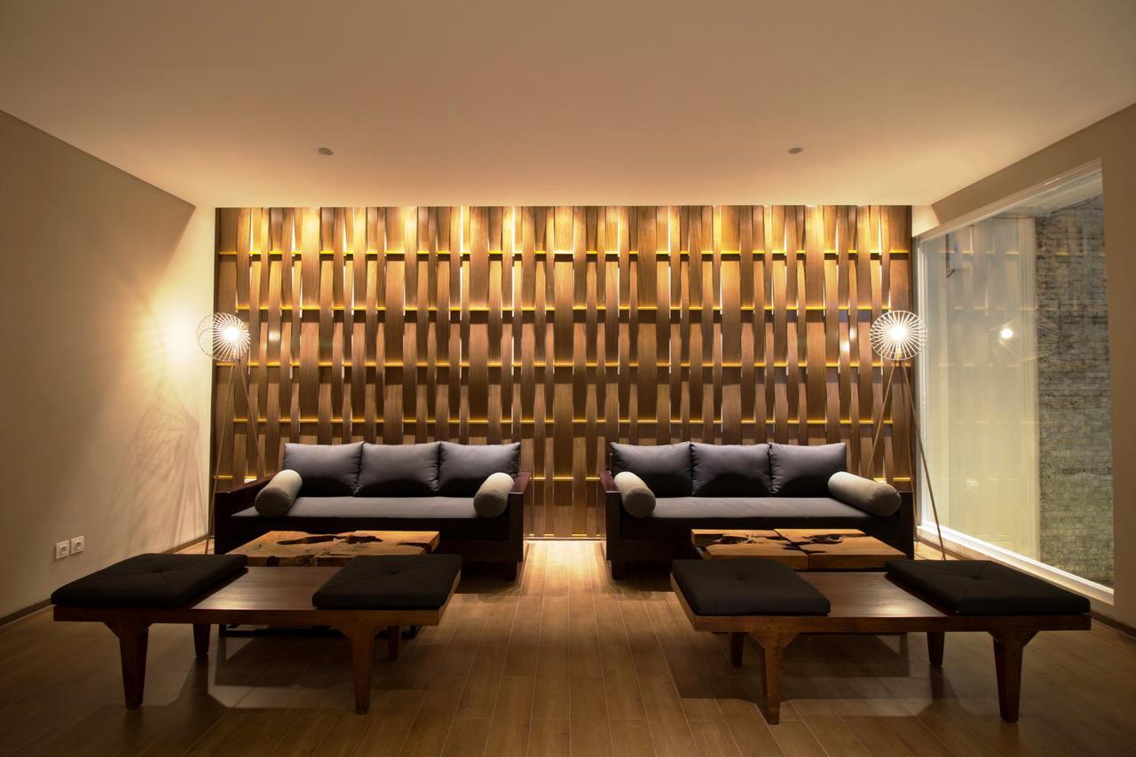 Vinotel Сиребон Екстериор снимка